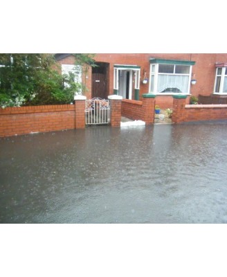 Protégez une maison contre les inondations : sacs et boudins Floodsax